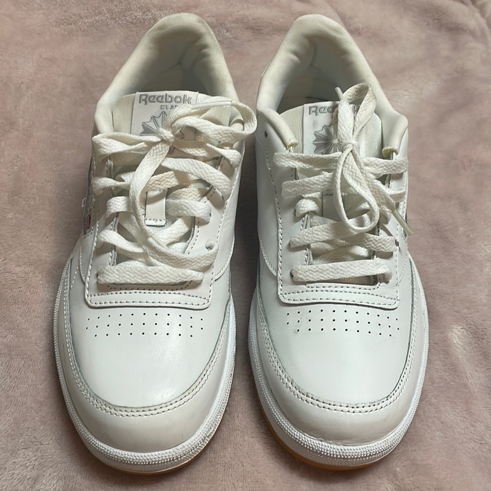 Boys Reebok’s sneakers